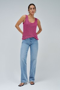 TOP IN GLNZENDEM NETZSTOFF