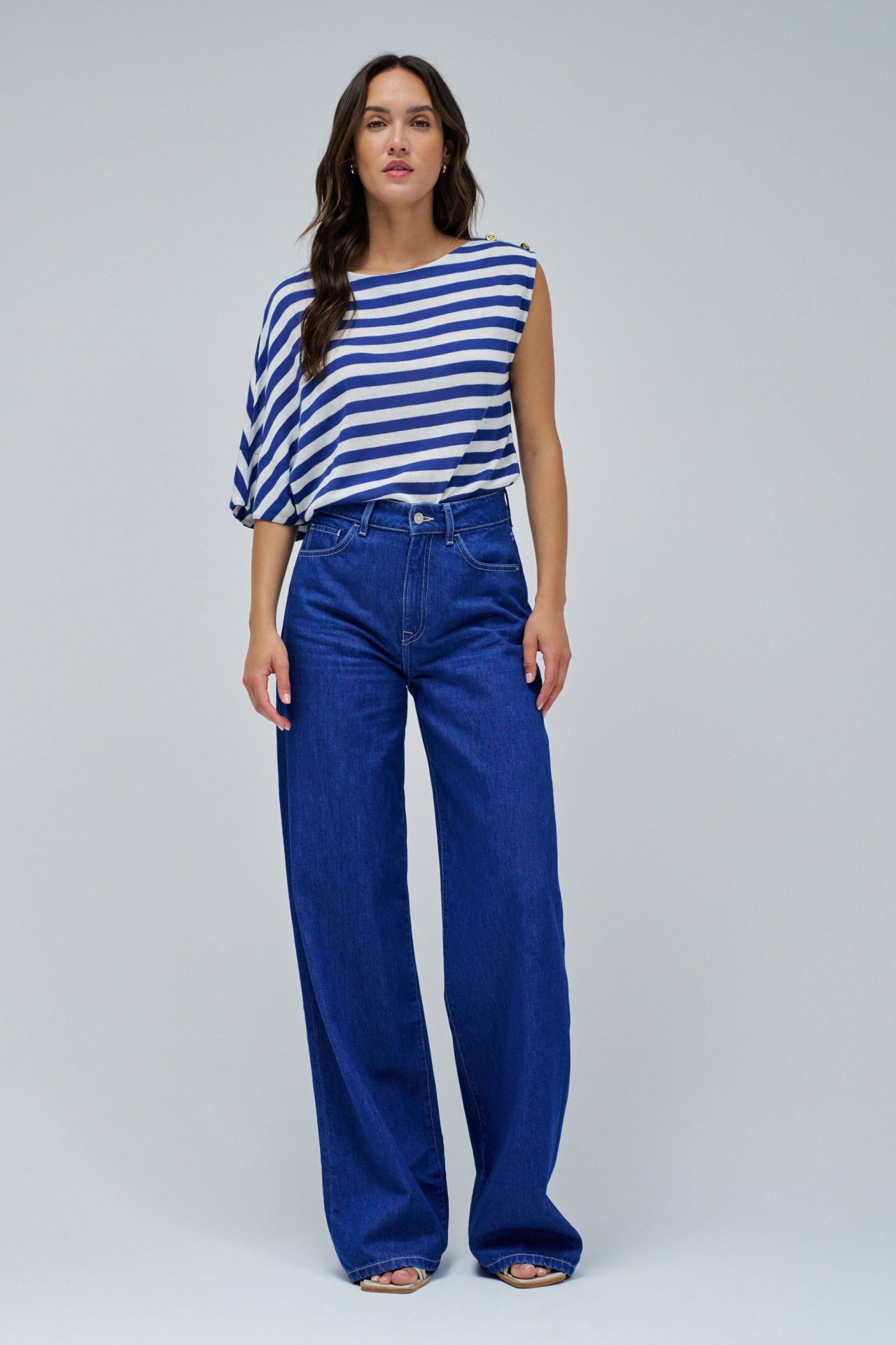 ASYMMETRIC TOP WITH STRIPES