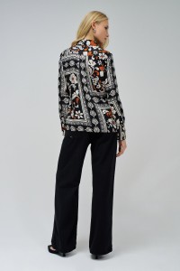 SATINBLUSE MIT KNPFEN