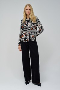 SATINBLUSE MIT KNPFEN