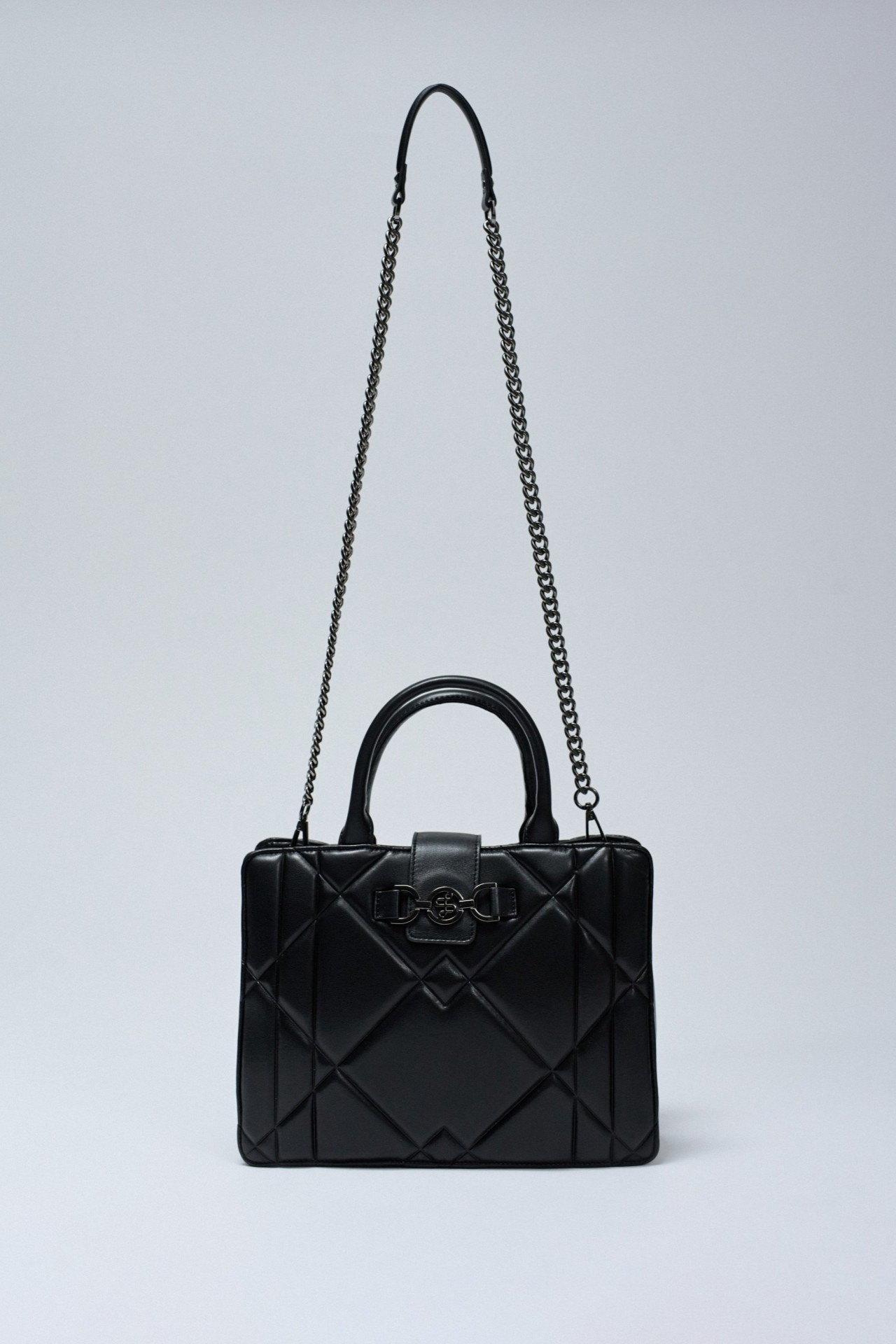 GEPOLSTERTE TOTE BAG LEDER EFFEKT