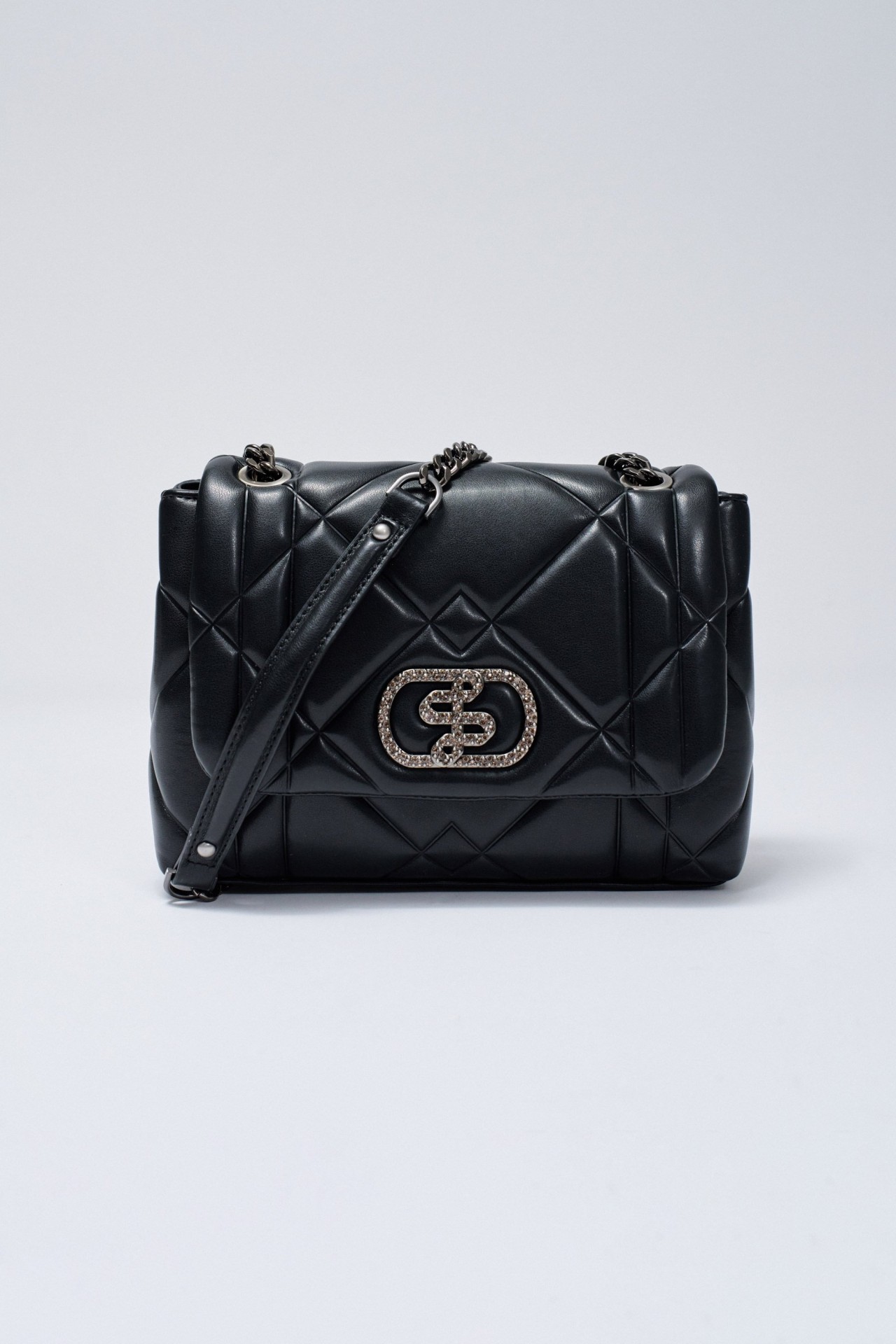 GEPOLSTERTER BEUTEL LEDEREFFEKT