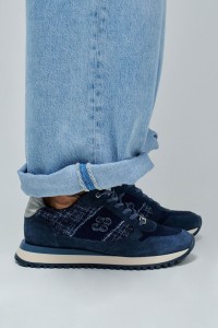 SNEAKERS IN TWEED