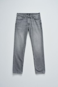 REGULAR FIT JEANS
