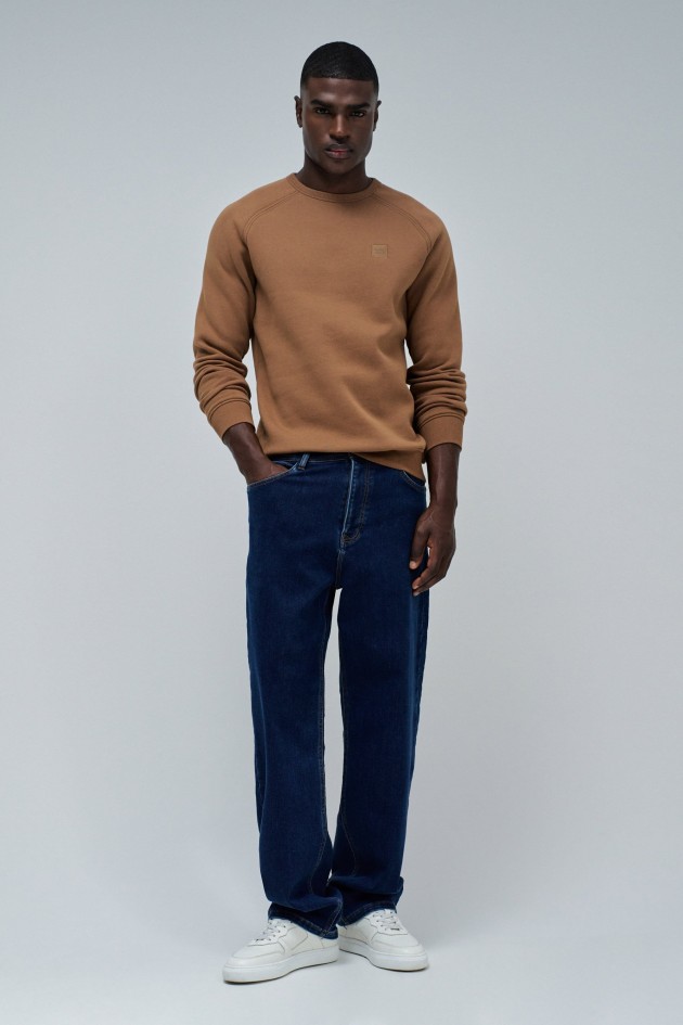 SWEATSHIRT WITH BRANDING