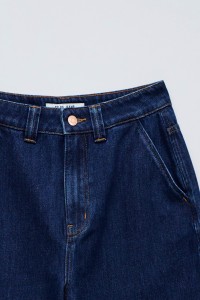 SLOUCHY CROPPED SLIM JEANS