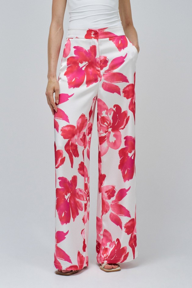 CALÇAS STRAIGHT COM ESTAMPADO FLORAL