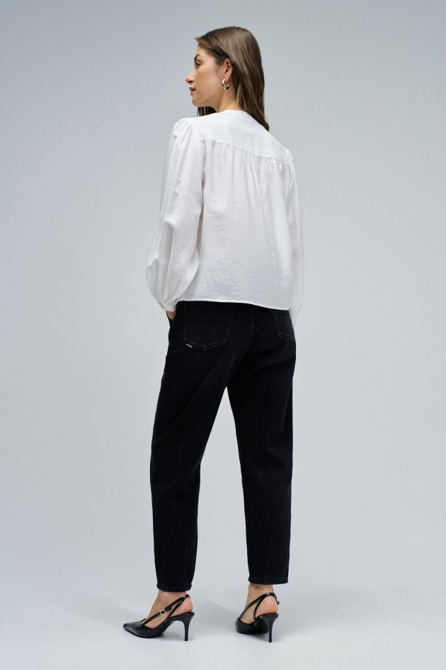 SHIRT WITH EMBROIDERY