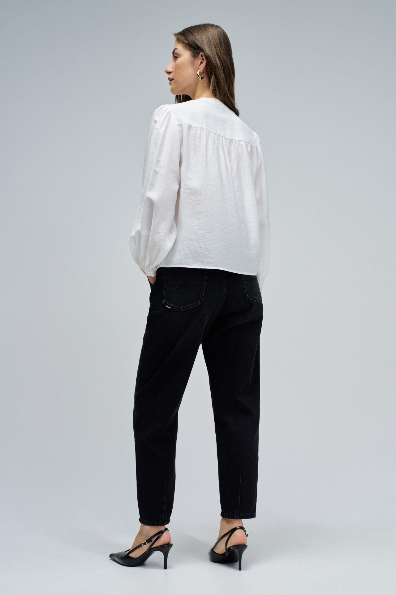 SHIRT WITH EMBROIDERY