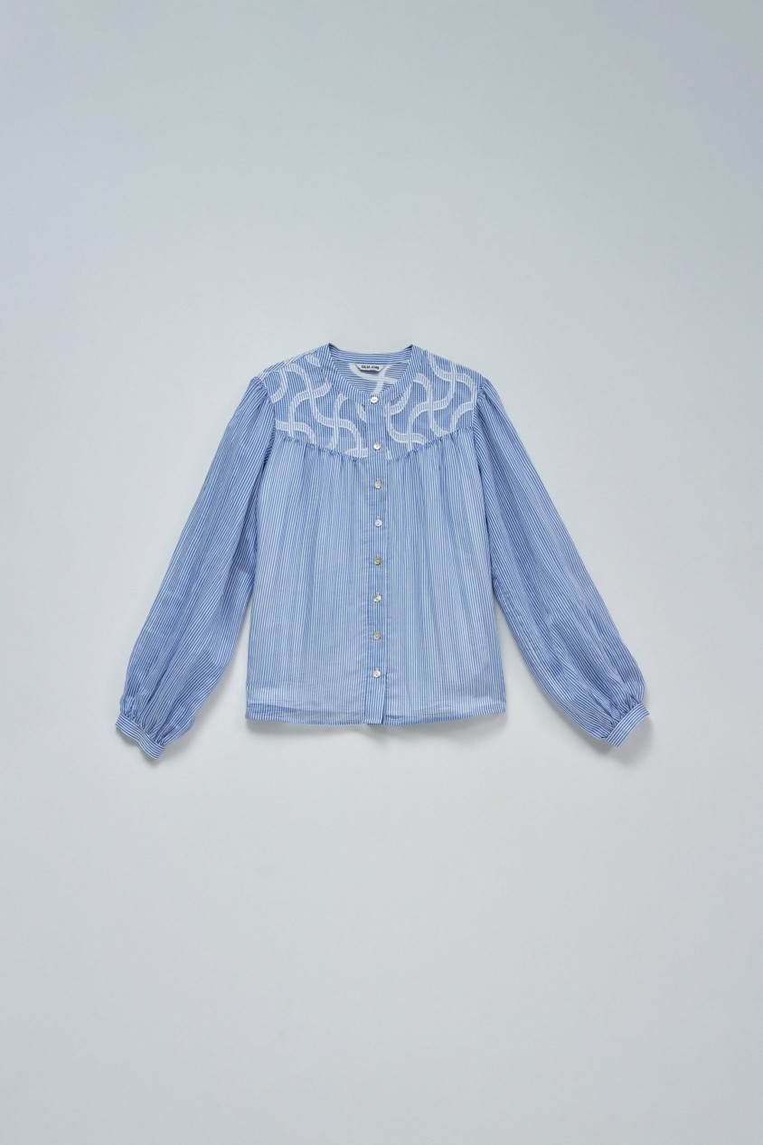 CAMISA DE RAYAS CON BORDADOS