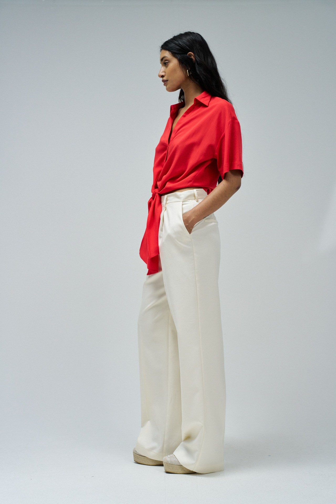 SHIRT IN LIGHTDENIM WITH BOW AT THE HEM