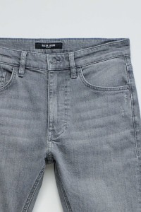 SKINNY FIT JEANS