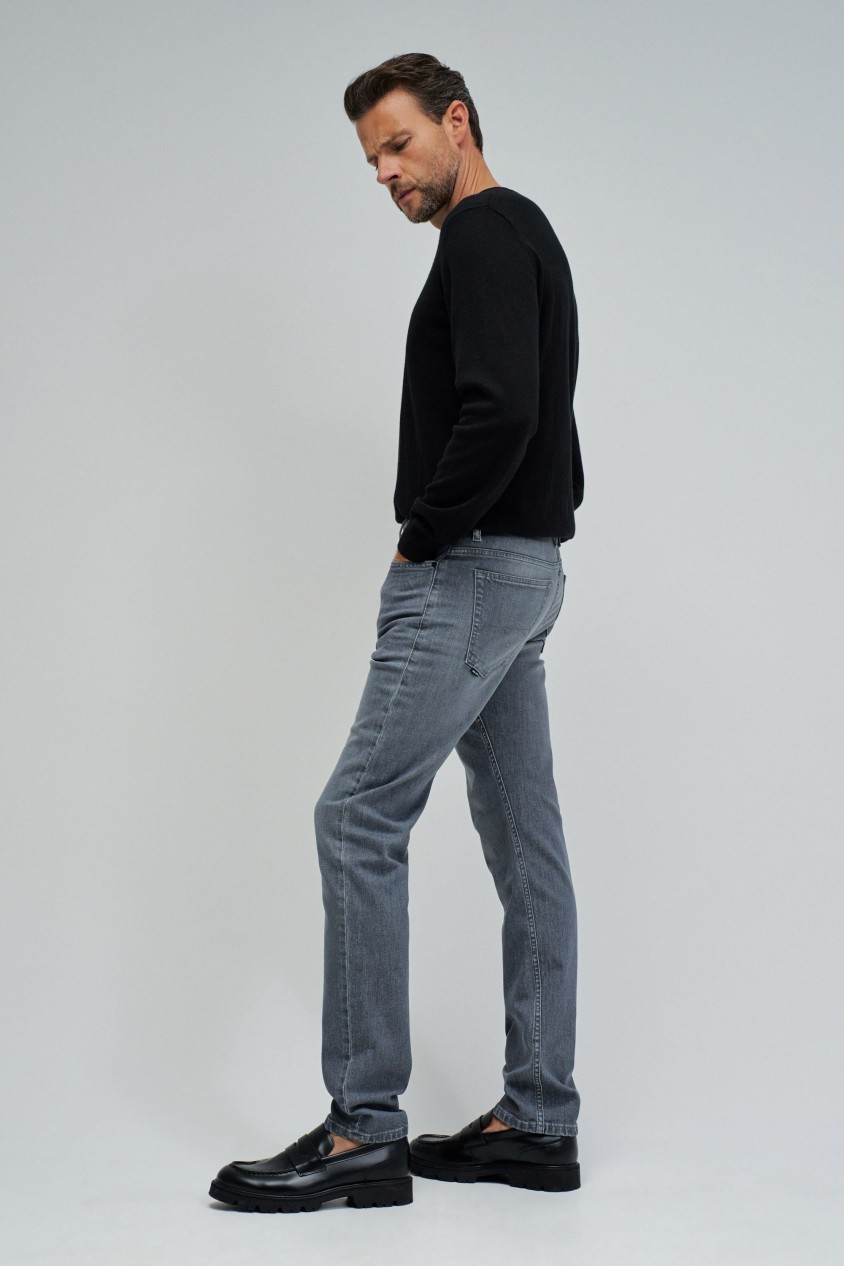 SLIM FIT S-REPEL JEANS