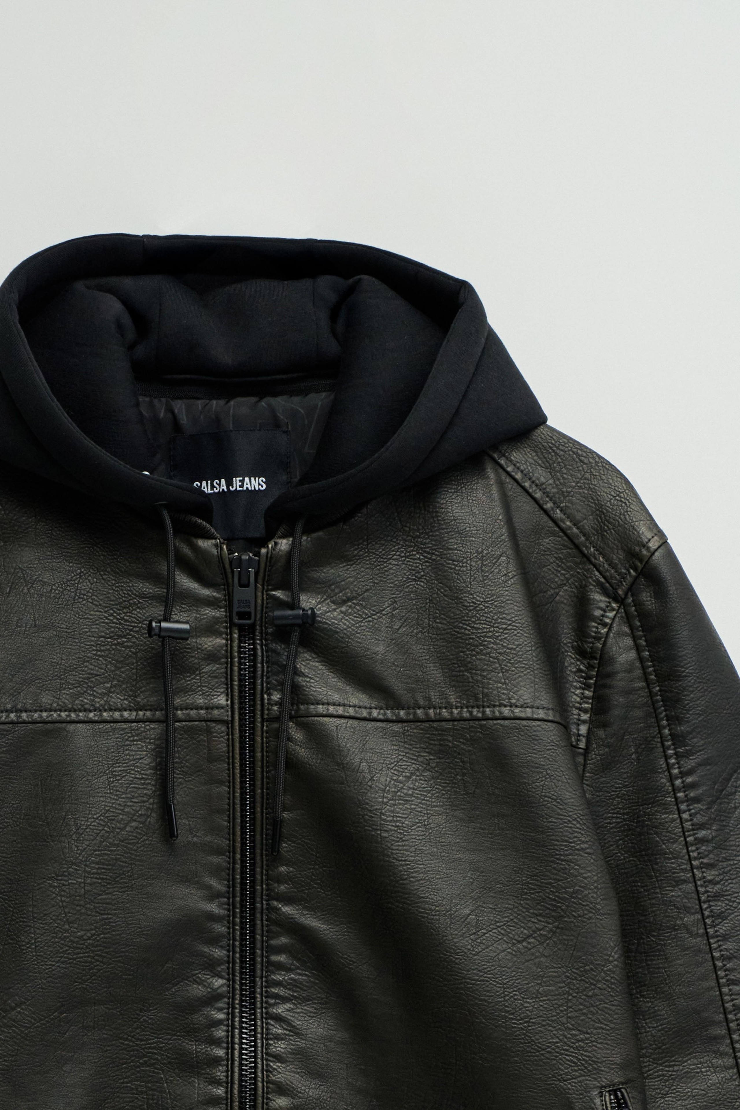 ABRIGO BOMBER EFECTO PELE