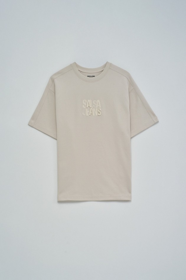 T-SHIRT MIT BRANDING