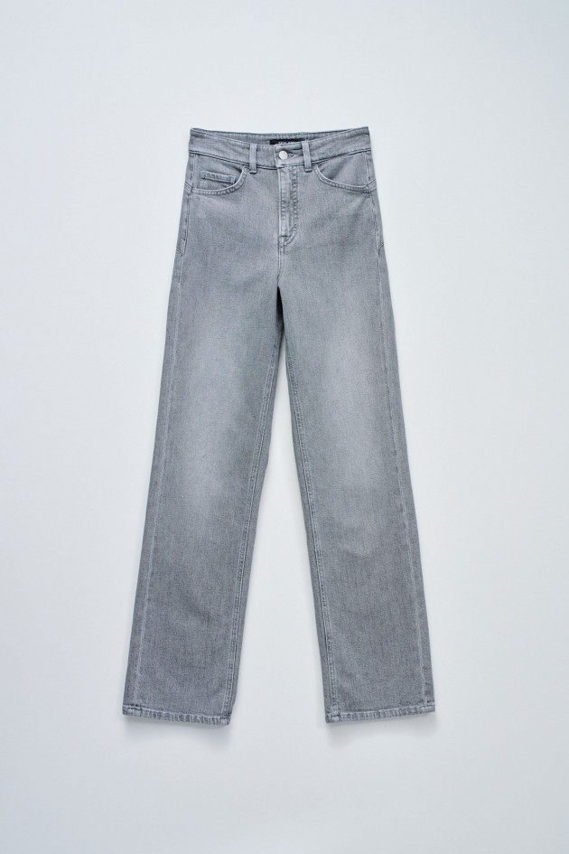 FAITH PUSH IN STRAIGHT JEANS