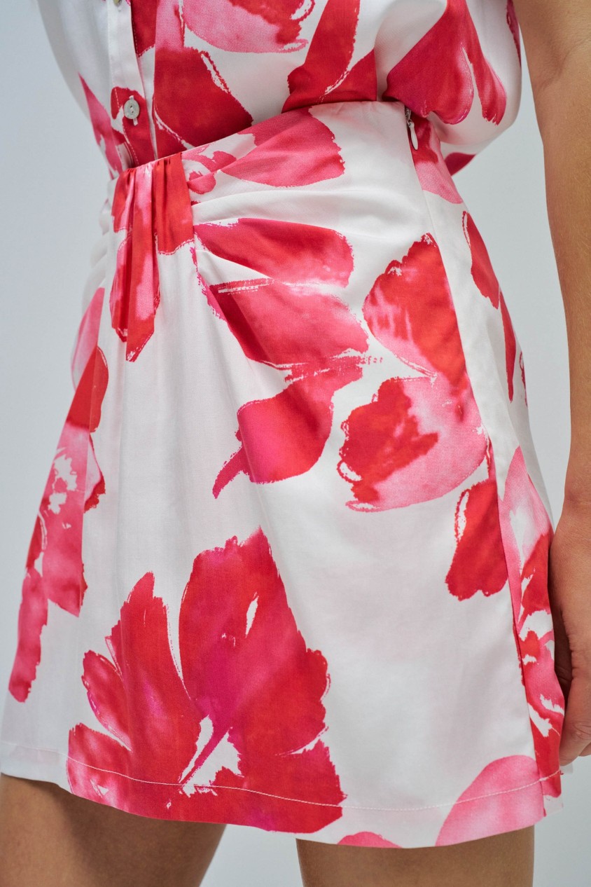 SKORT WITH FLORAL PATTERN