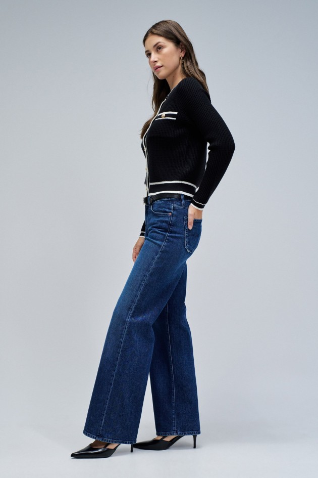 CARDIGAN COM BOTÕES DOURADOS