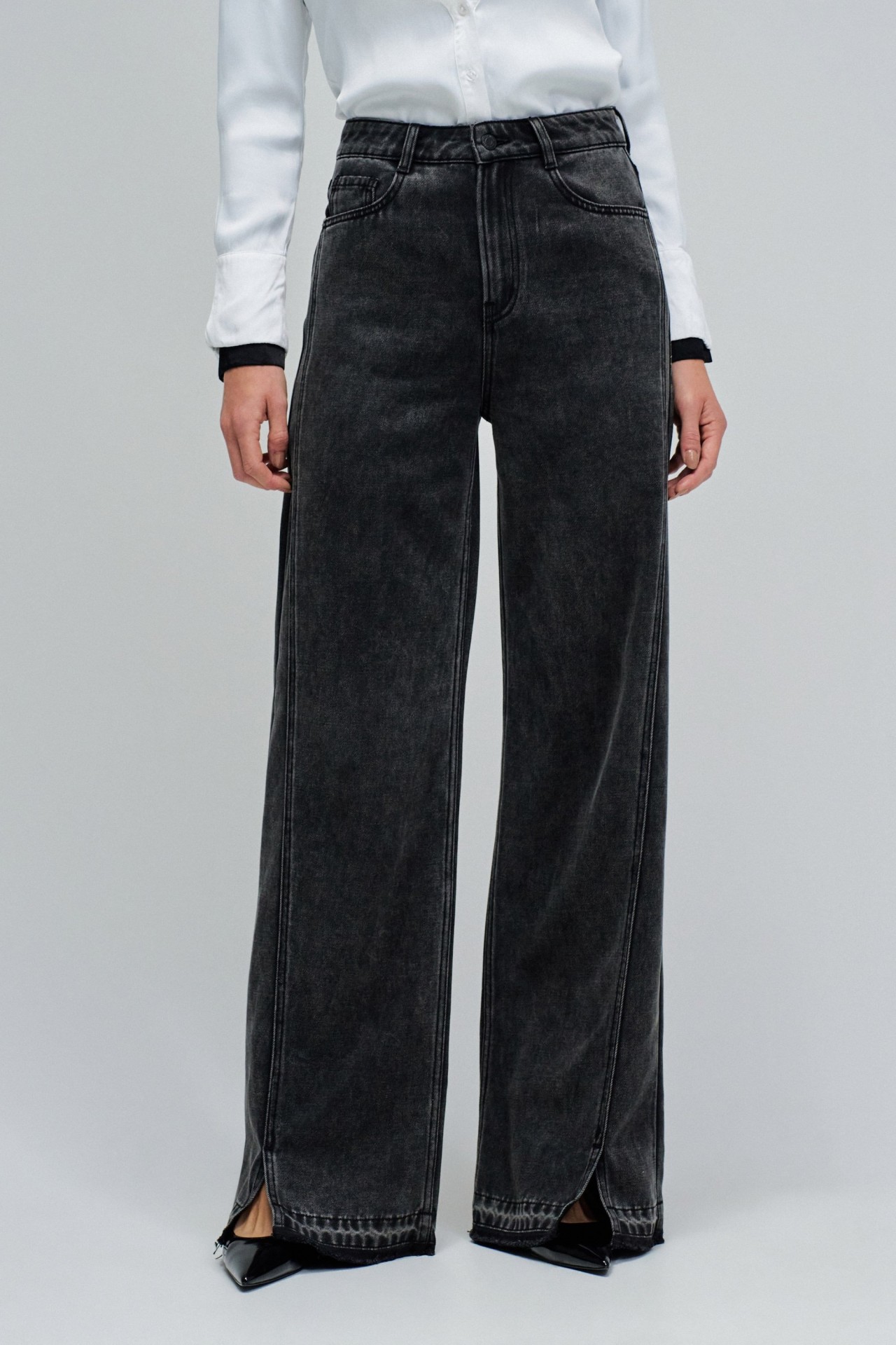 WIDE LEG JEANS