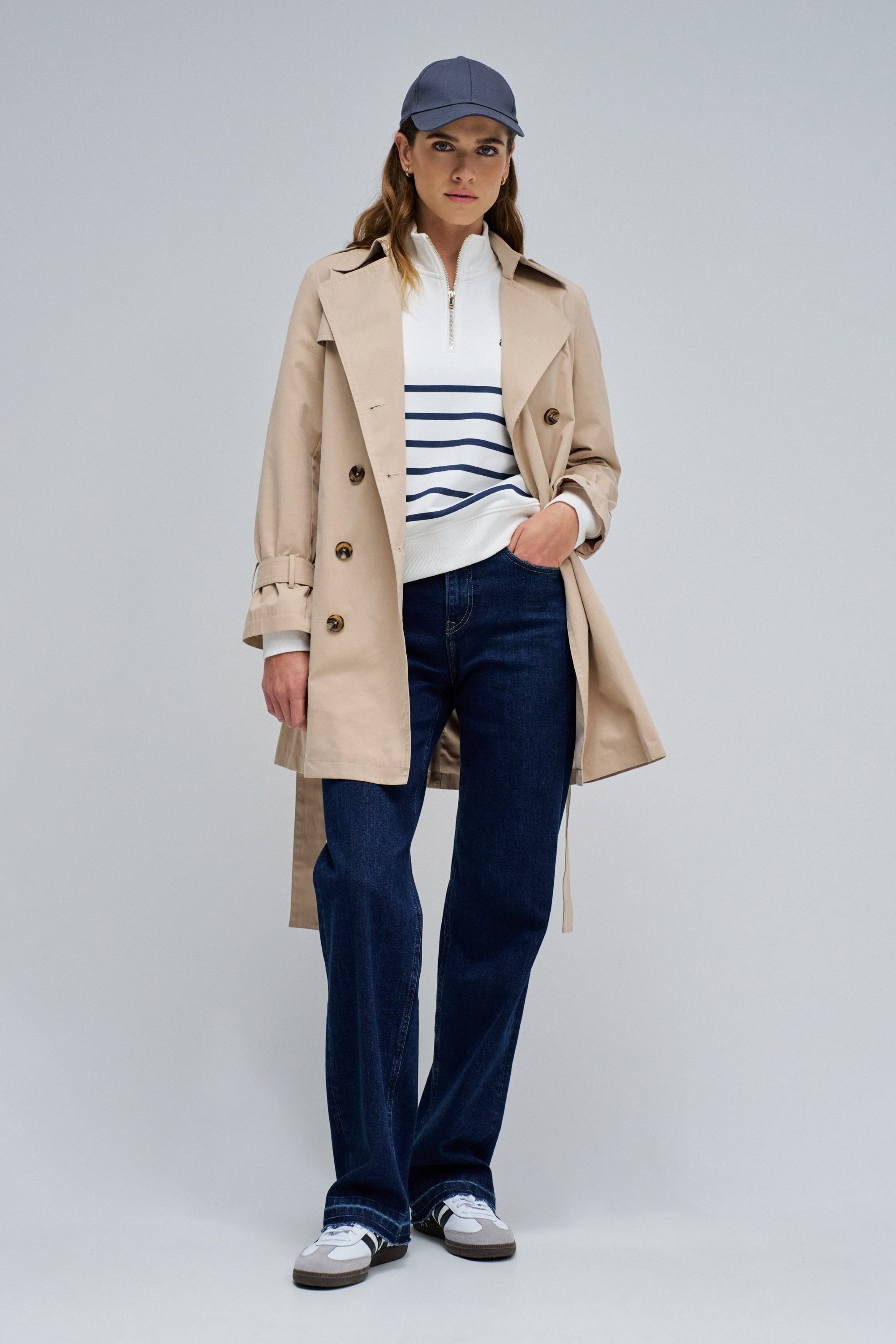 STRIPED HALF ZIP SWEATSHIRT