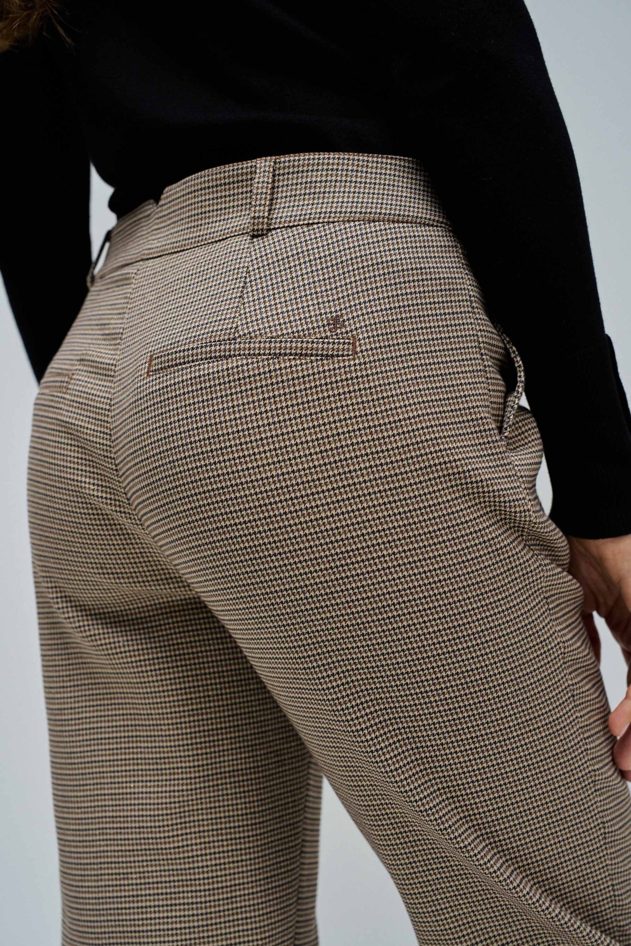 SLIM FIT CHINO TROUSERS
