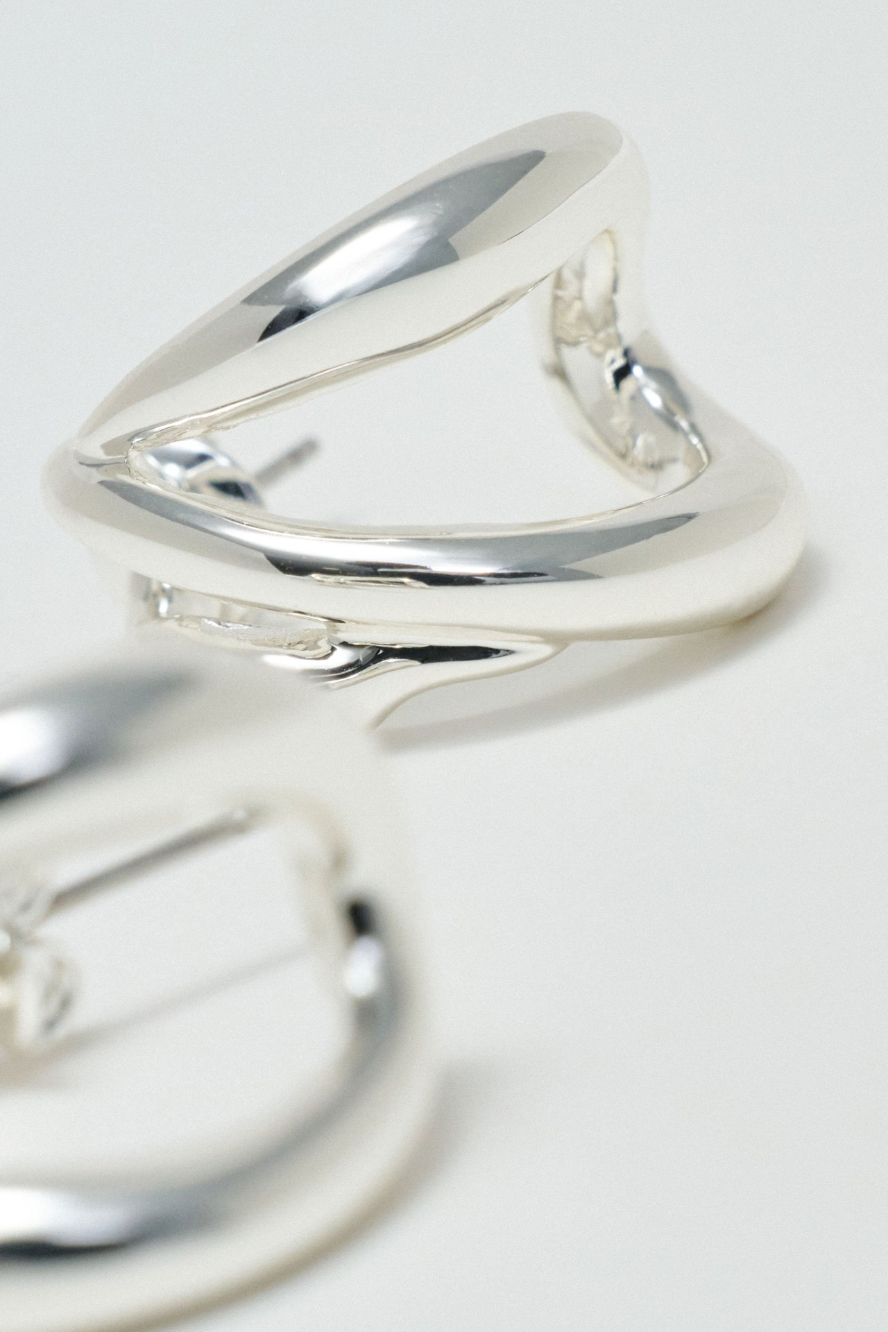 BRINCOS COM ARGOLAS DUPLAS