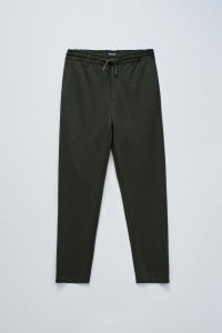 CALAS JOGGERS SLIM FIT EM TECIDO