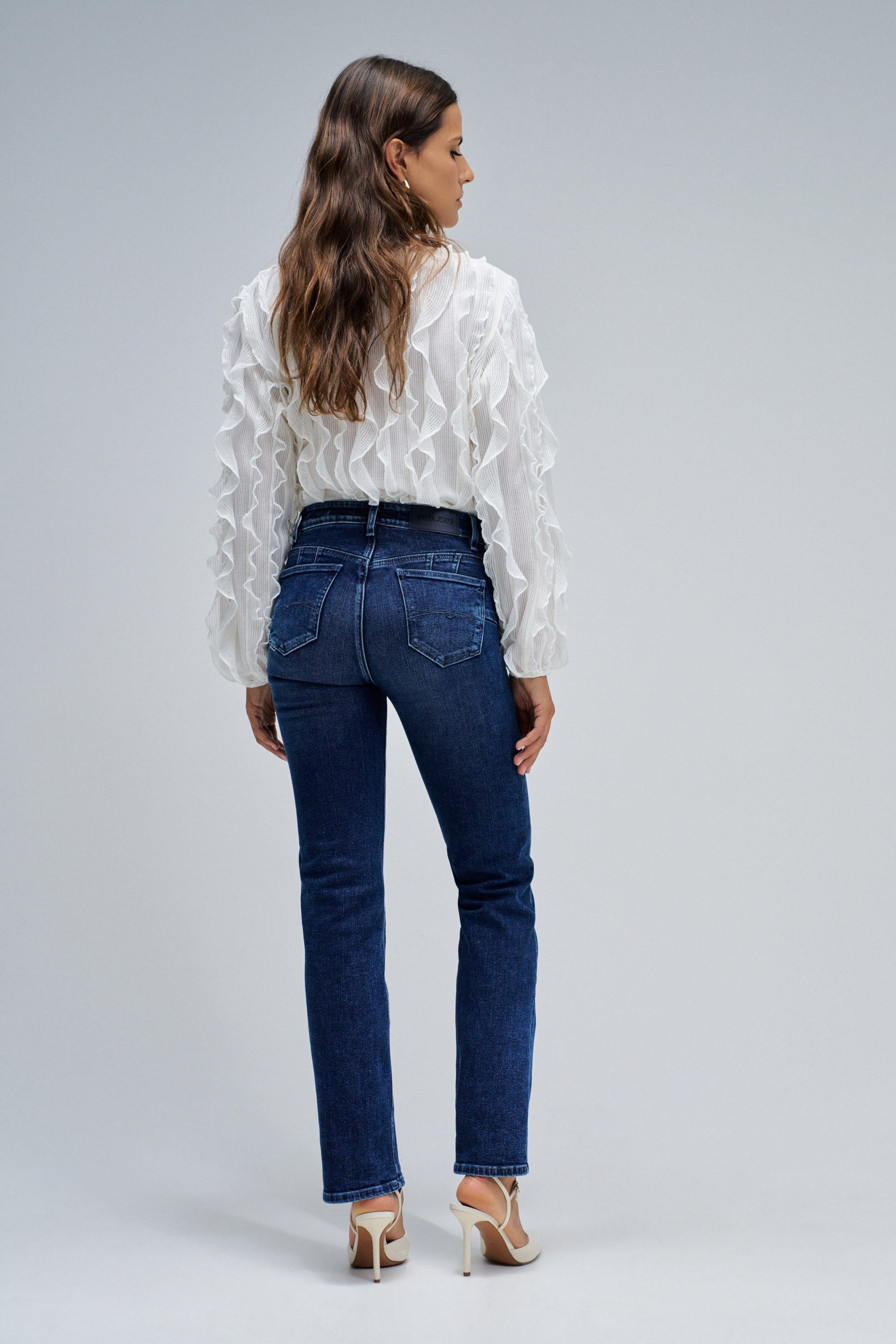 DESTINY PUSH UP STRAIGHT JEANS