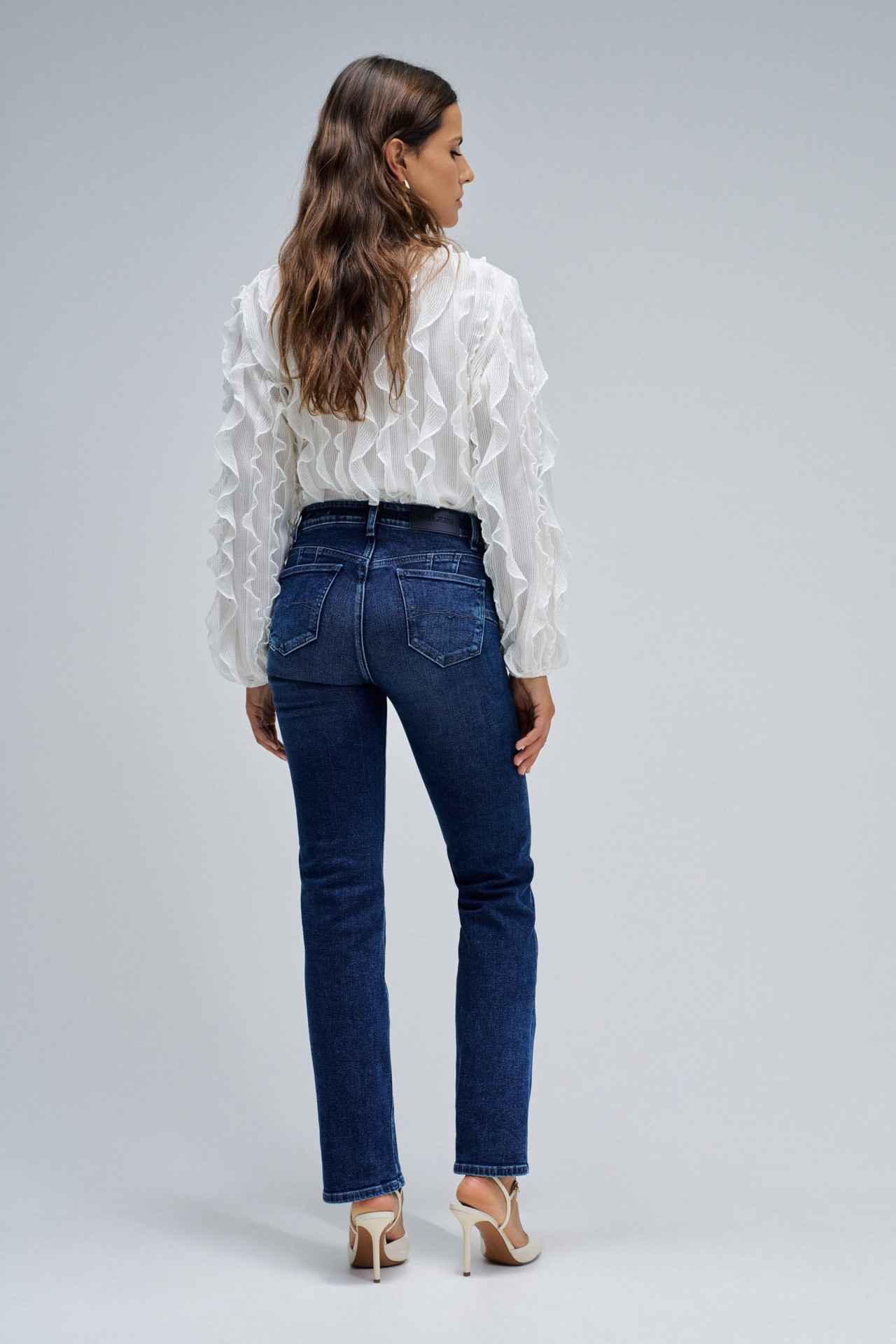 DESTINY PUSH UP STRAIGHT JEANS