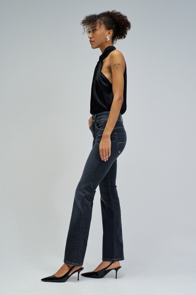JEANS SECRET PUSH IN BOOTCUT SOFT TOUCH