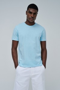 T-SHIRT COM BRANDING