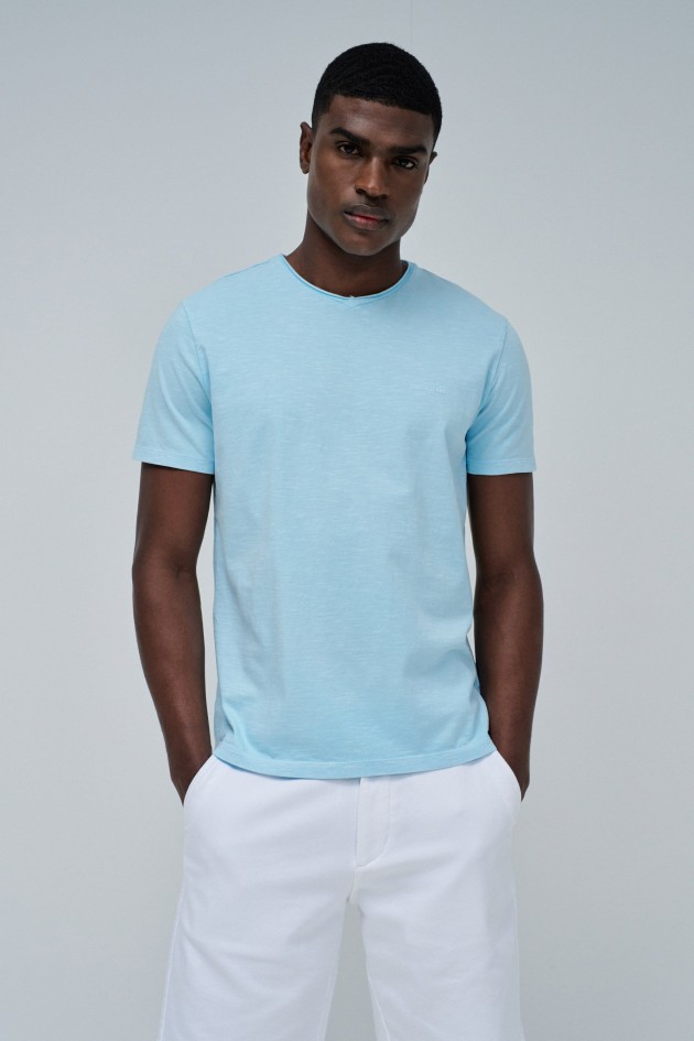 T-SHIRT COM BRANDING