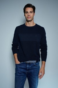 KNITTED SWEATER WITH TEXTURE