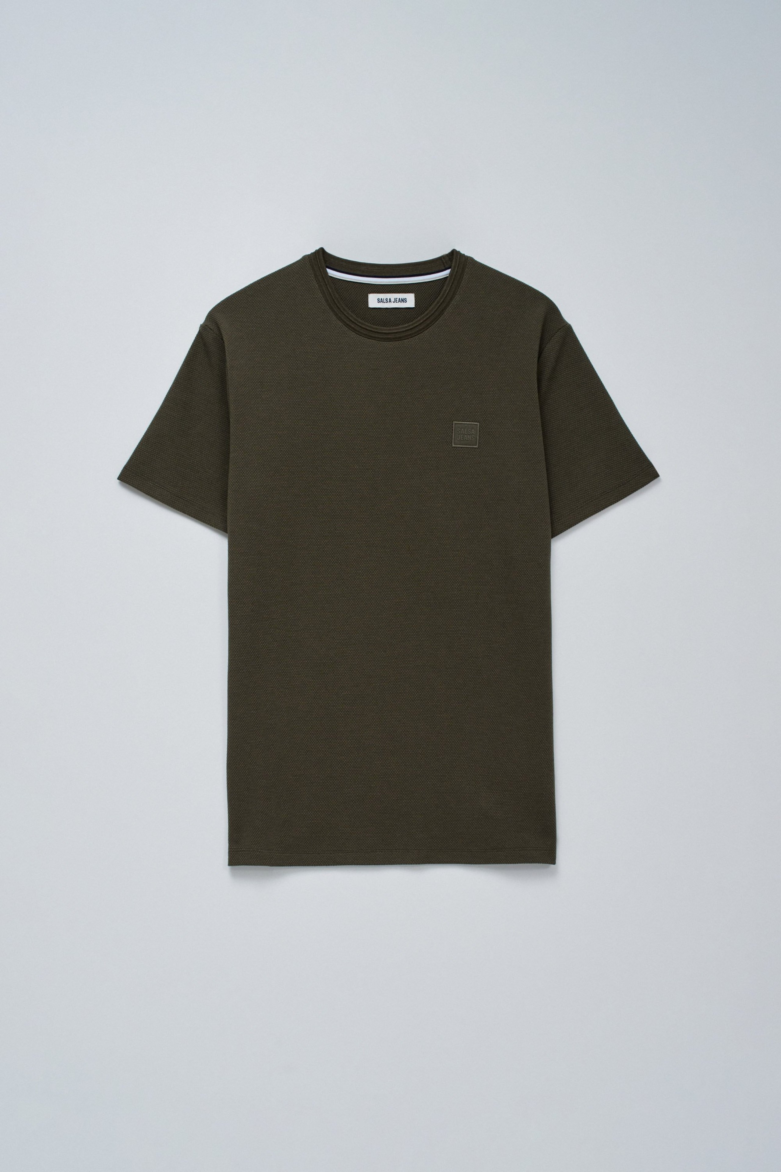 T-SHIRT MIT STRUKTUR