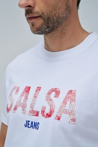 T-SHIRT COM BRANDING