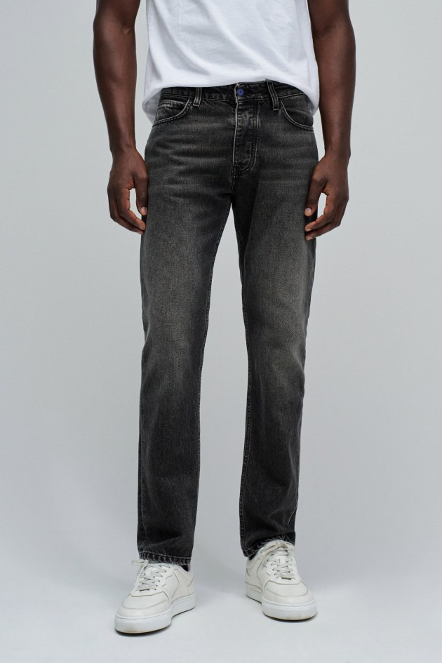 REGULAR FIT JEANS