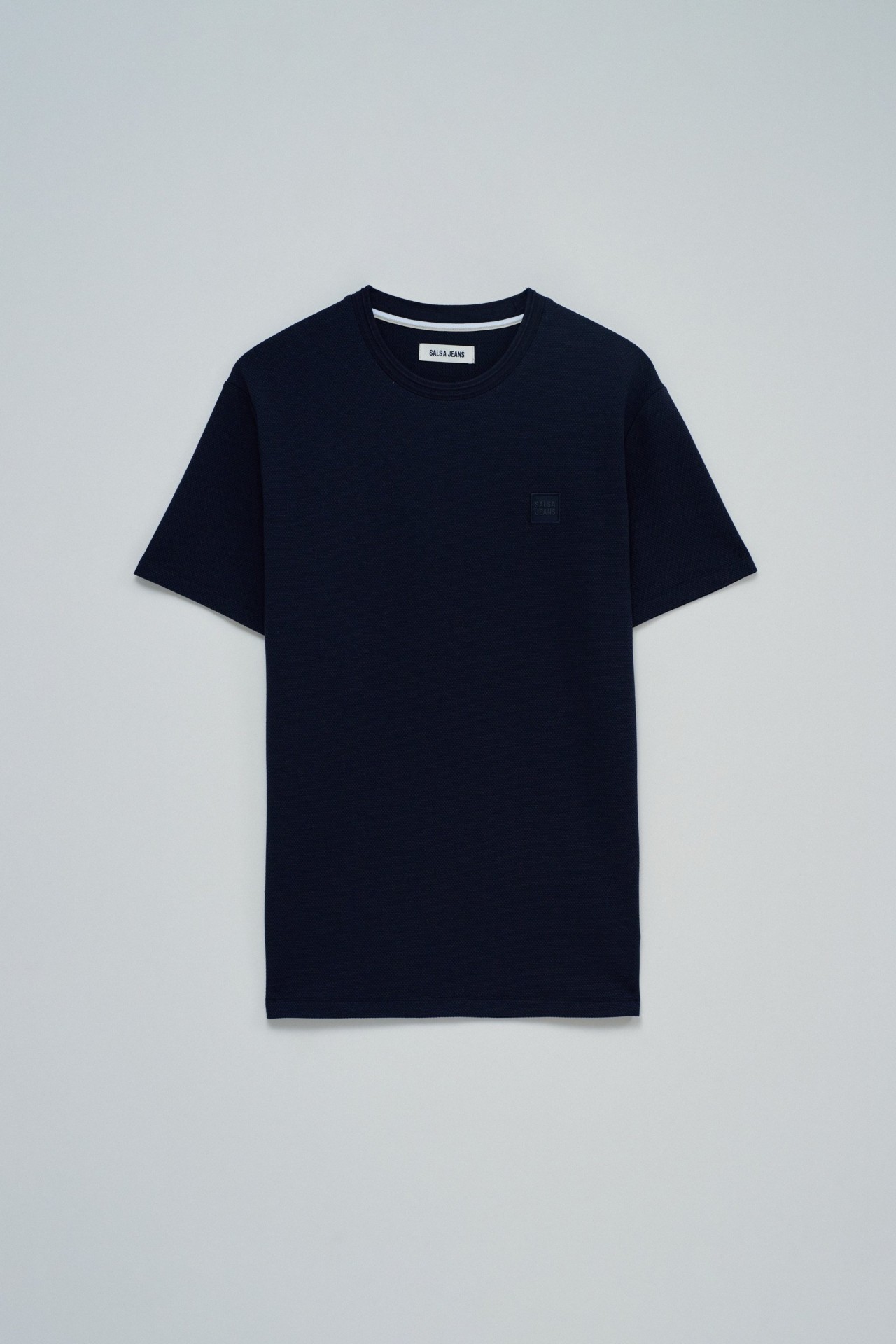 CAMISETA CON TEXTURA