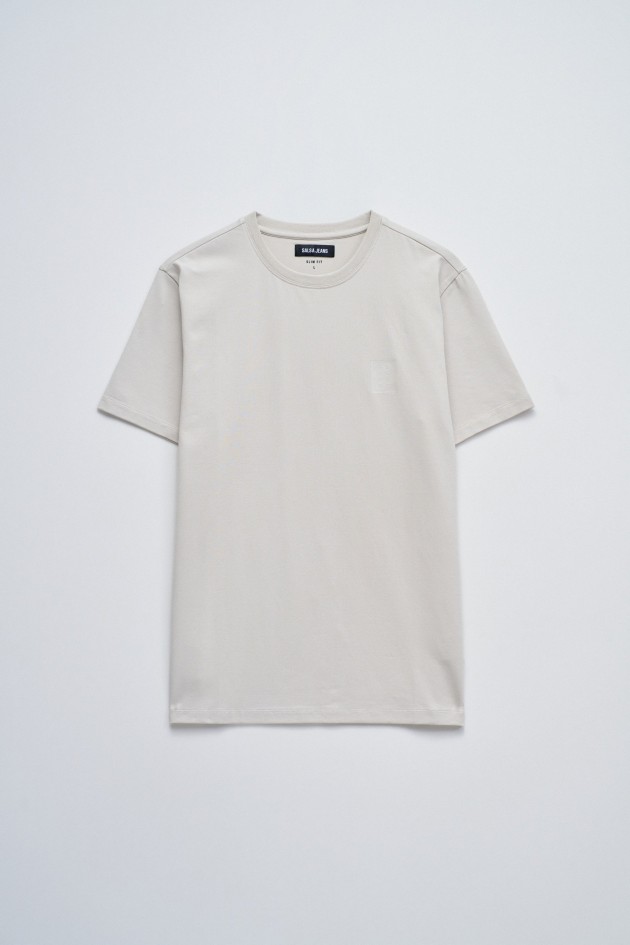 T-SHIRT MIT BRANDING