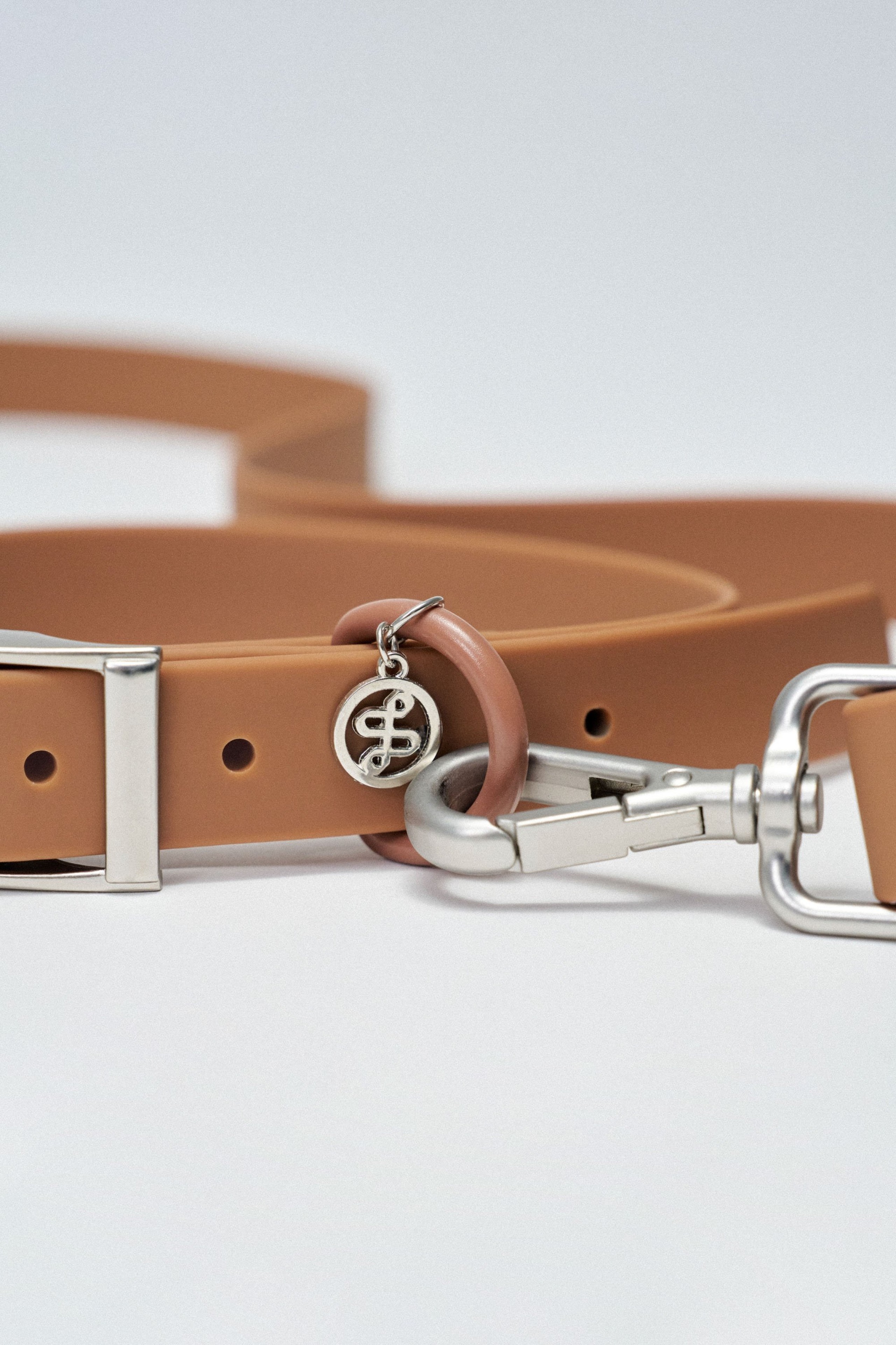 SET MIT LEINE, HALSBAND UND PET-BEUTELHALTER