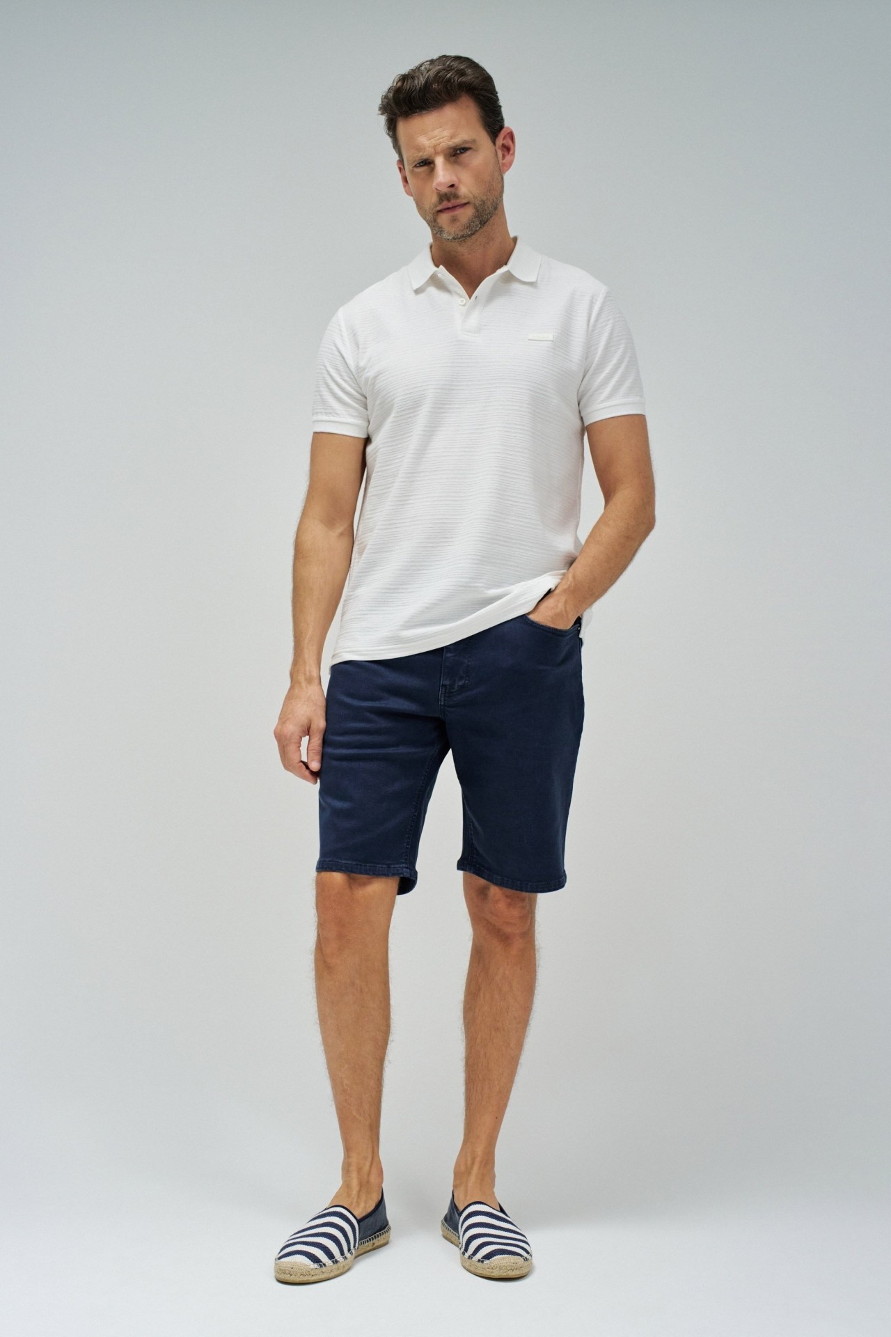 REGULAR S-ACTIV SHORTS WITH DRAWSTRING