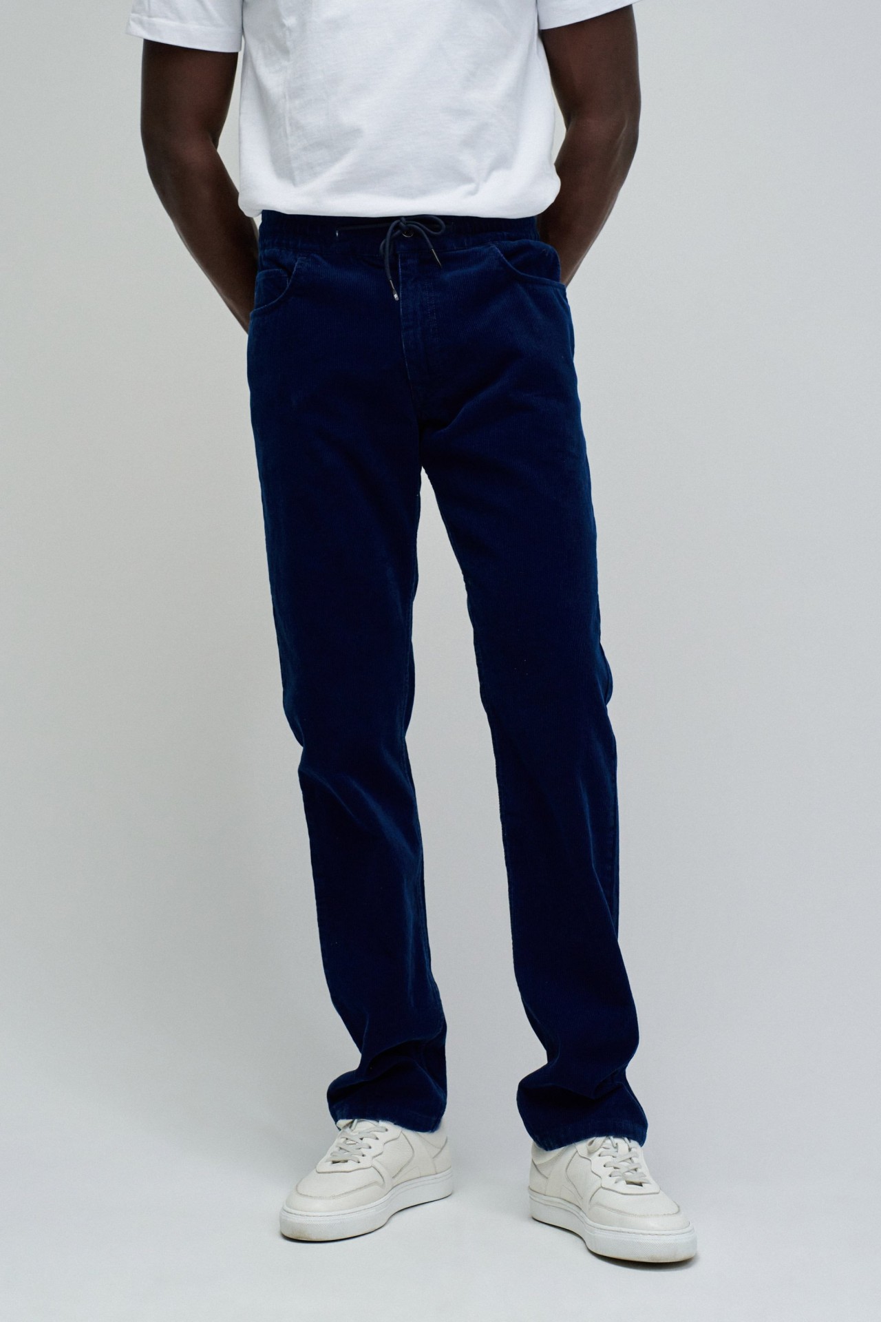 REGULAR FIT JOGGERHOSE AUS CORDCORD