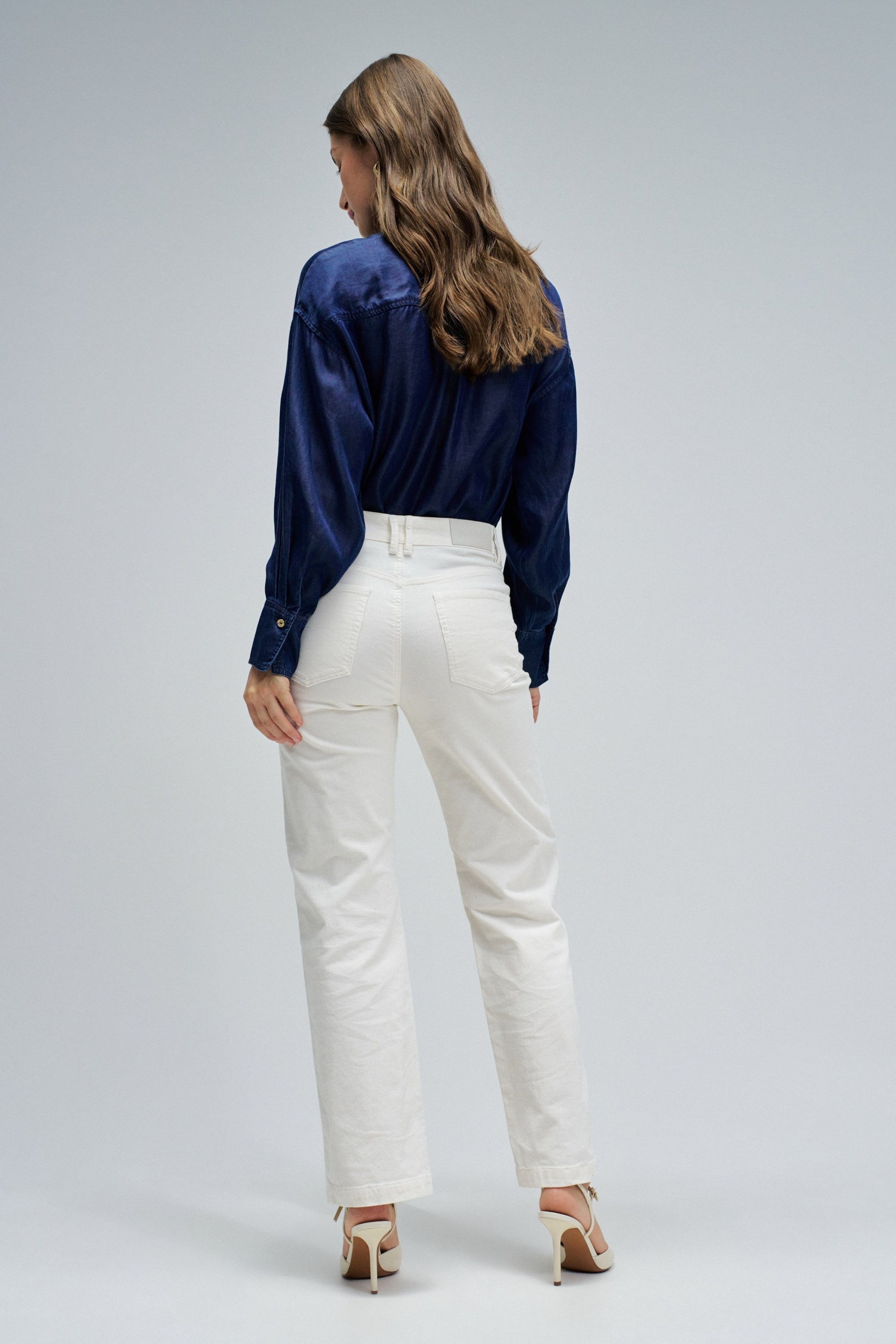 JEANS STRAIGHT EM BOMBAZINA