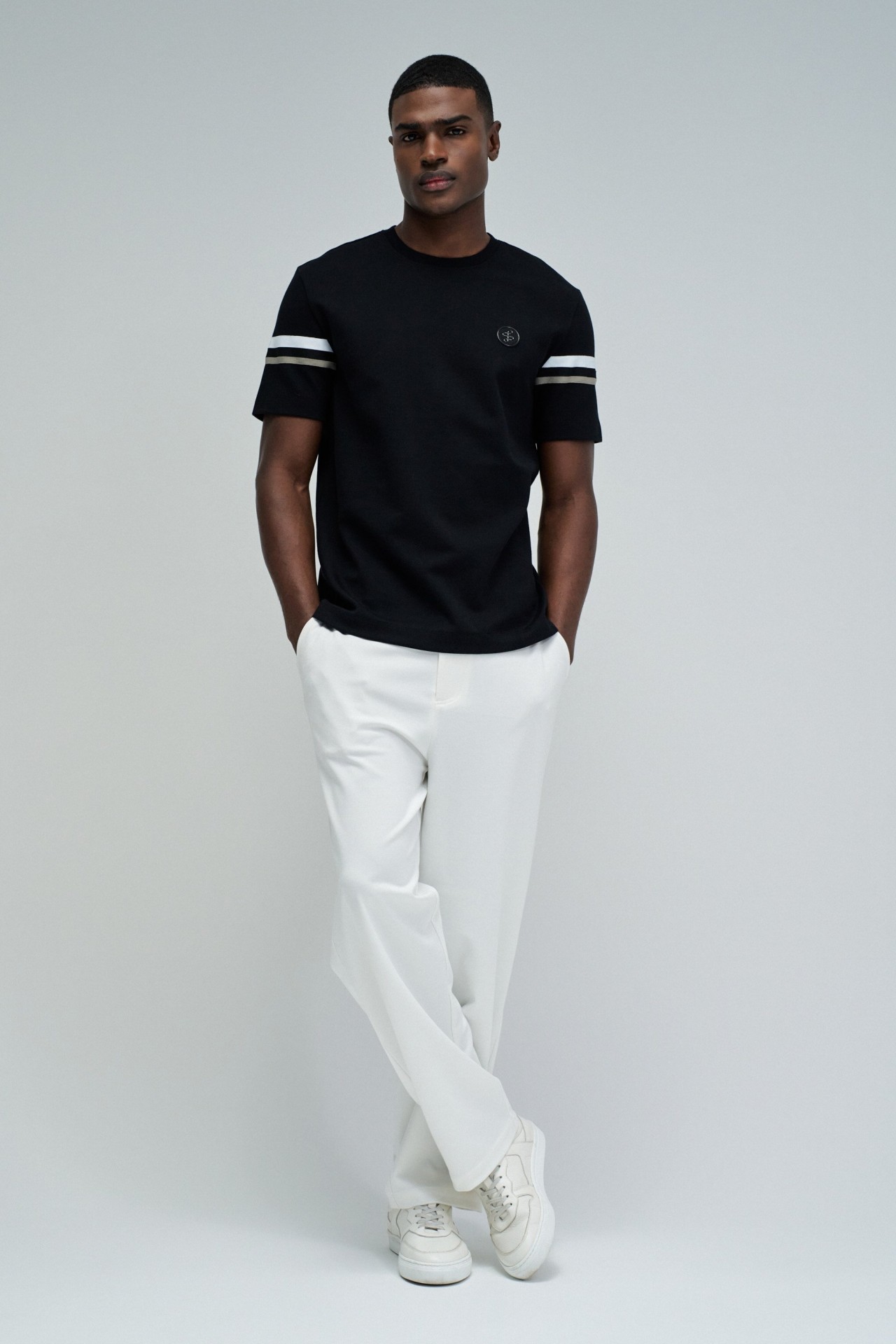 T-SHIRT AVEC RAYAURES