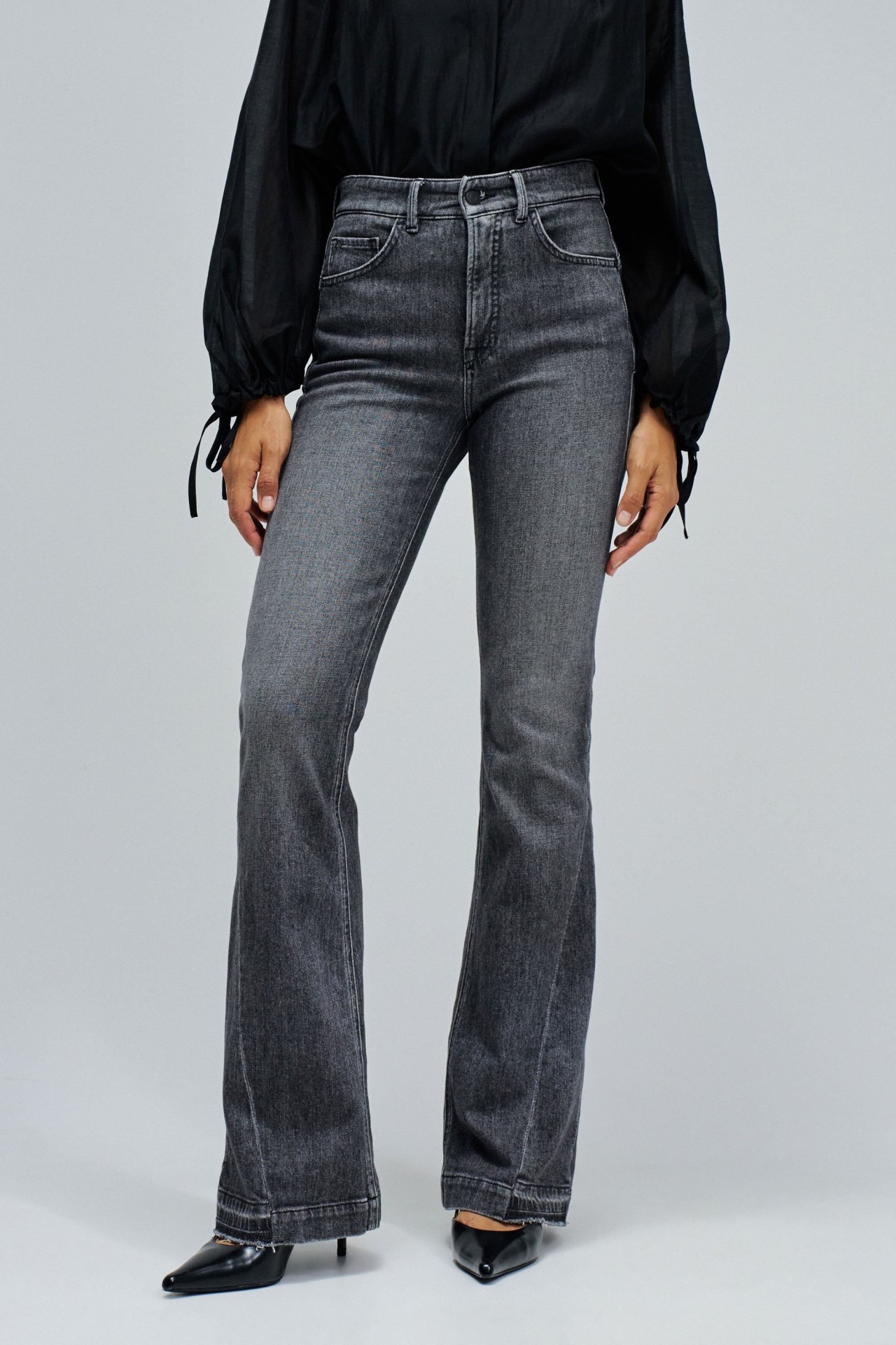 FAITH PUSH IN FLARE JEANS