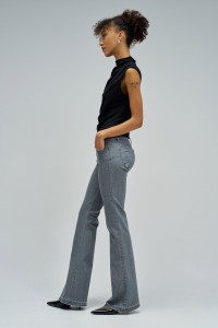 WONDER PUSH UP FLARE JEANS