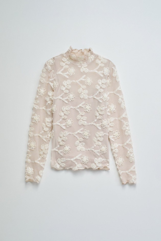 CAMISOLA CON EFECTO TRIDIMENSIONAL