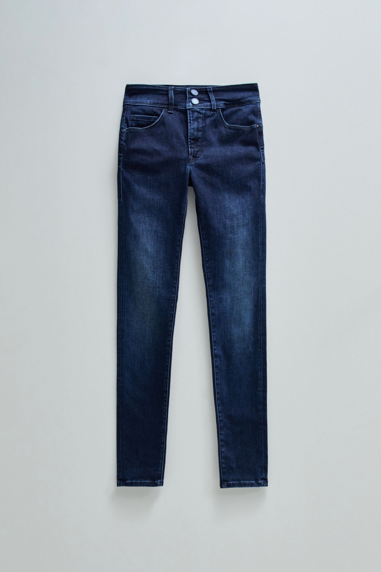 SECRET PUSH IN SKINNY SOFT TOUCH JEANS