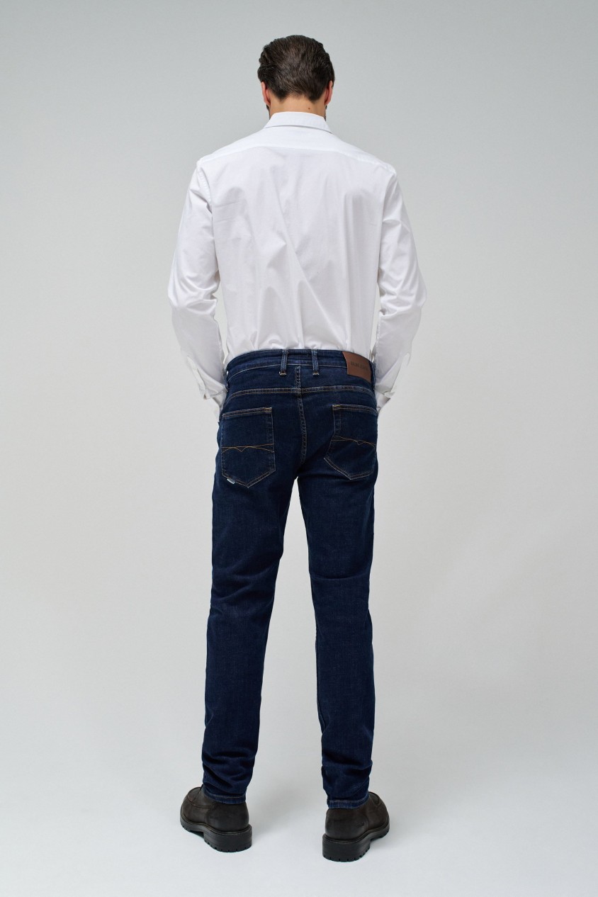 REGULAR FIT JEANS