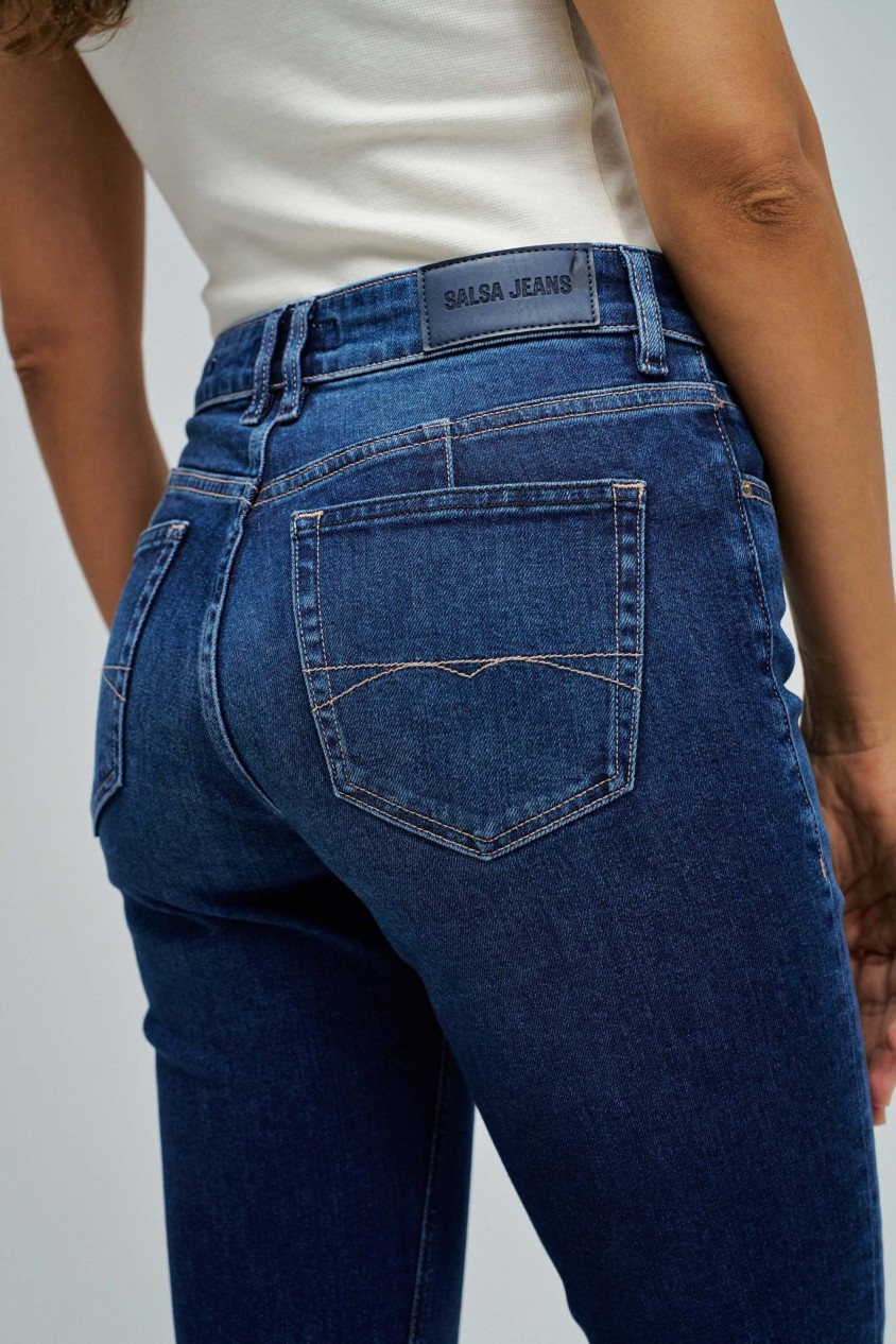 TRUE CROPPED SLIM JEANS