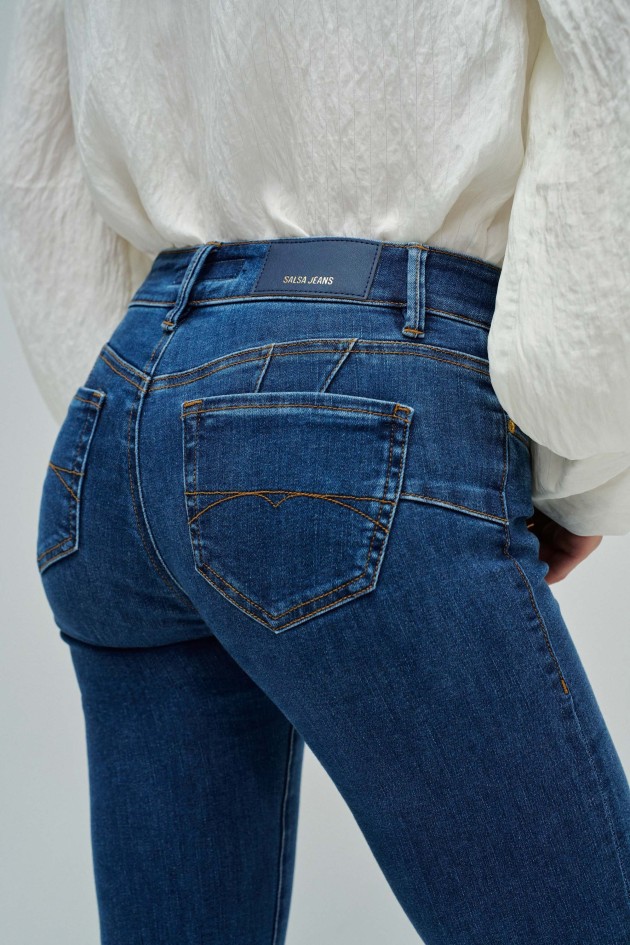 WONDER PUSH UP SKINNY JEANS